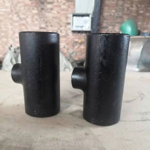 China ASTM A234 Carbon Steel Tees Black WPB Butt Welding 2 Inch Black Pipe Tee on sale