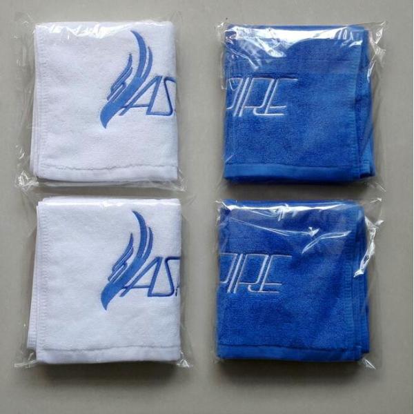Low MOQ fitness towel/ hand towel/ face towel with customized embroidery