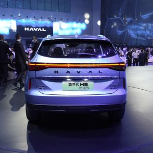 Cheap and best-selling Haval SUV sales champion H6 hybrid white blue gray in