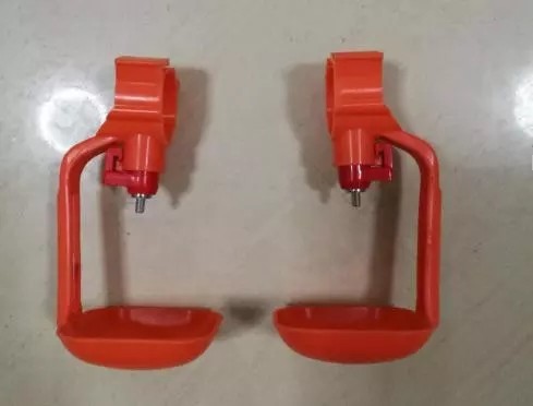 Buy Farms Chicken Nipple Drinker System 360 Degree Function With Cup at wholesale prices
