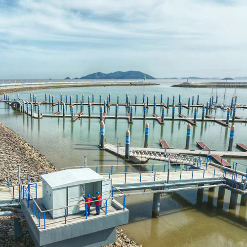 300 Kgs/Sqm Marine Aluminum Gangways Durable Jetty HDPE Modular Pontoon