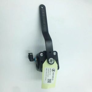 Shaanqi Shacman X3000 F3000 M3000 Trailer DZ15221440034 Front Altitude Valve