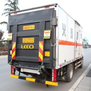 China Automobile Hydraulic Tail Lift Truck Platform 700kg 3500kg on sale