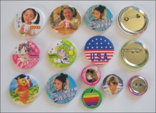 Size custom C.M.Y.K printing 5mm thickness Pins Buttons Badges
