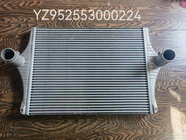Buy Aluminum Sinotruk Truck Intercooler Assembly YZ952553000224 at wholesale prices