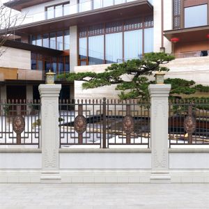 Commercial Aluminum Railing Balusters Slat Fence Pickets Black Customized