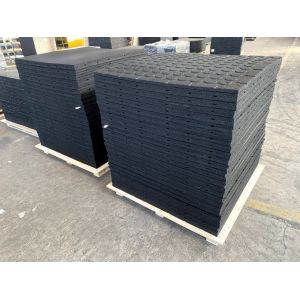 Quality 100*100cm Gym Weightlifting Area Sound Reduction Black Recycled Rubber Flooring Tiles with Different Color EPDM Dots for sale