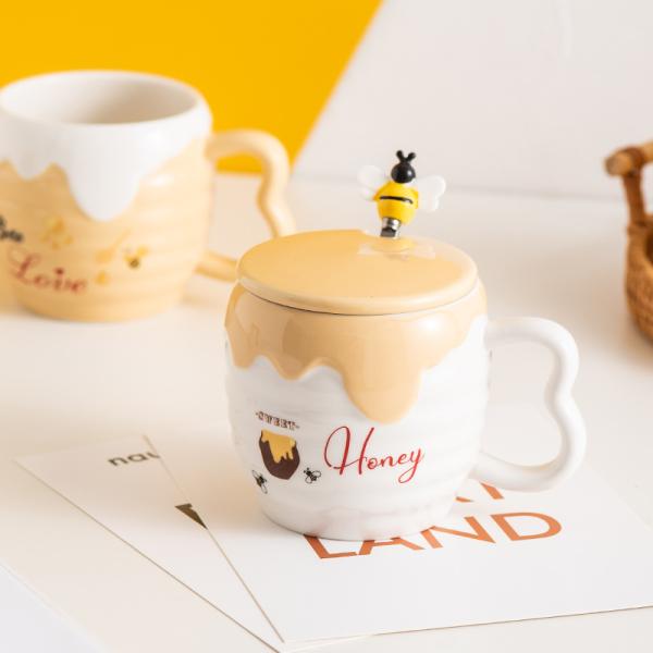 Cartoon Bee Ceramic Coffee Mug With Lid Pottery Office Breakfast Cup Porcelain Latte Cups