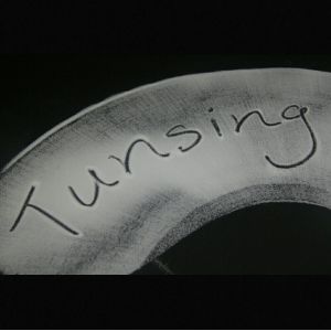 Excellent Resistance To Dry Cleaning Pes Hot Melt Environmentally Friendly