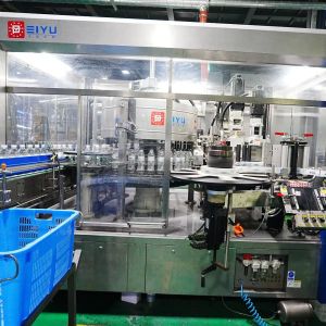 Quality 8000bph Hot Melt Glue Labeler with Blowing-Labeling-Filling-Capping Combi-Block Series for Customized Automatic Labeling for sale