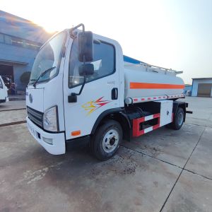 FAW Fuel Truck 4*2 5CBM Mobile Fuel Truck Low Price Oil Tanker Truck Hot Selling