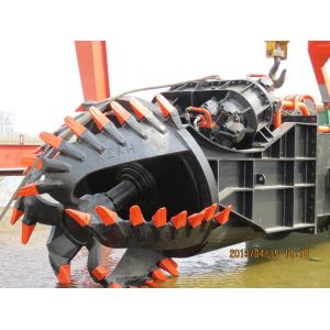 Portable Dredge 20inch Discharge Port,20m Digging Depth,22m Length,1000Kw River