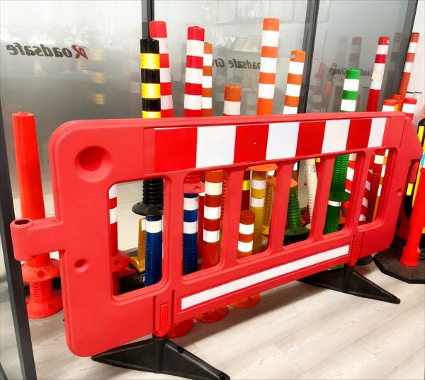 Buy Temporary Expandable Plastic Safety Barrier for Road Traffic and Crowd Control at wholesale prices