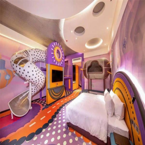 Buy Unlock a new experience of parent-child accommodation. The charm of the slide equipment in the hotel parent-child room at wholesale prices