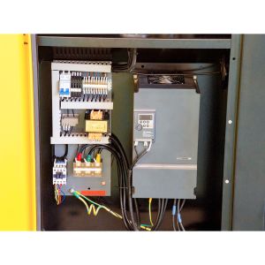 ISO 75kw 8bar Air Cooling VFD Screw Air Compressor