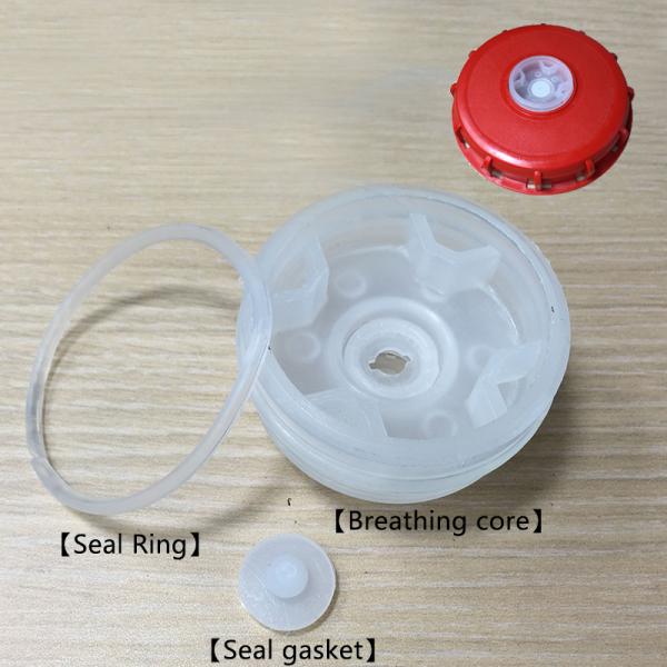 HDPE Injection UMETASS IBC Water Tank Red 6 Inch Vented Plug Lid Closure