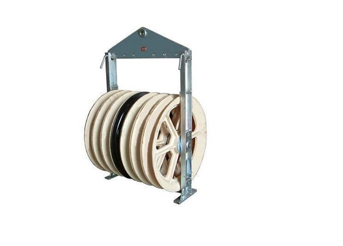 Quality Five Nylon Wheels Diameter 916mm Bundled Conductor Pulley For Overhead Line for sale