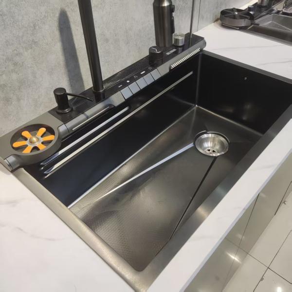 Handmade Stainless Steel Kitchen Sink with Vortex Diversion Large-Caliber Drain
