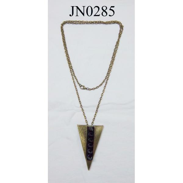 Buy new designed necklace at wholesale prices