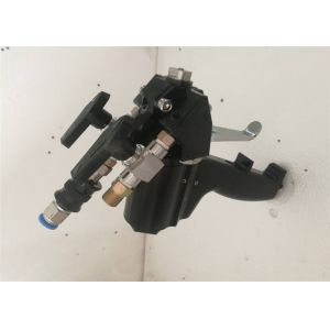 Anti Crossover Expanding Foam Gun , Finish Spray Gun 24Mpa Max Working Pressure