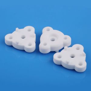 China OEM ODM Alumina Ceramic Parts Isolator Glazed Treatment High Heat Resistance on sale