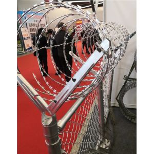 Quality 500mm Coil Diameter Galvanized Concertina Barbed Wire for sale