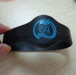 Smart Customized 13.56Mhz RFID NFC Silicone Wristband