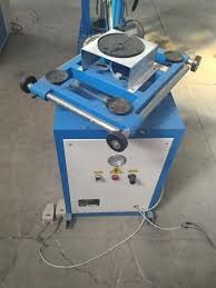 Insulating glass sealant spreading table machine