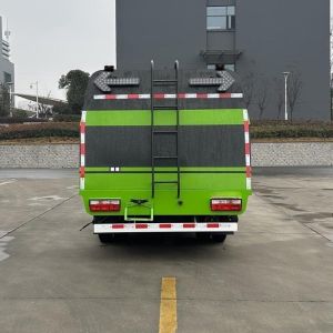 7.36TONS 2300L Guardrail Road Cleaning Truck 184hp Efficient Cleaning