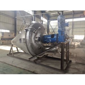 Single cone vacuum dryer