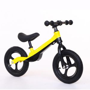 China Compact Trendy 12 Inch Wheel Balance Bike Magnesium Alloy Frame on sale