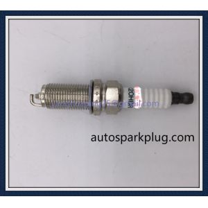 Car Engine Auto Parts Spark Plug FK20HBR11 For 90919-01249 CROWN Saloon AURION