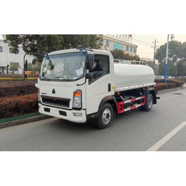 Buy HOWO Engineering Emergency Vehicle 3800mm With 8 Cubic 8 Tons Water Tank at wholesale prices