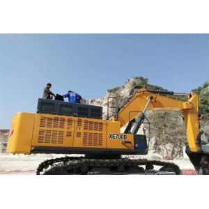 XE700D Excavator Earthmoving Machinery With Piston Hydraulic Motor