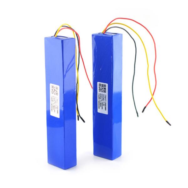 Rechargeable 79.2Wh 3300mAh 24V 18650 Battery Pack