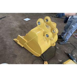 Q355B MN400 Hardox500 Excavator Bucket 0.8 1 Cbm For CAT320 ZX200 DX200 SY205C