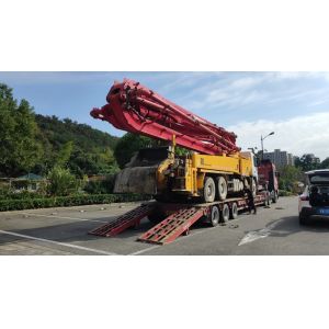 Putzmeister 2005 42m Concrete Pump Truck Mounted Parts and Feeding Height 1400mm