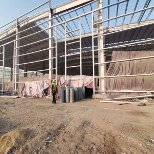 Prefabricated Industrial Steel Buildings with Glass Wool Sandwich Panels