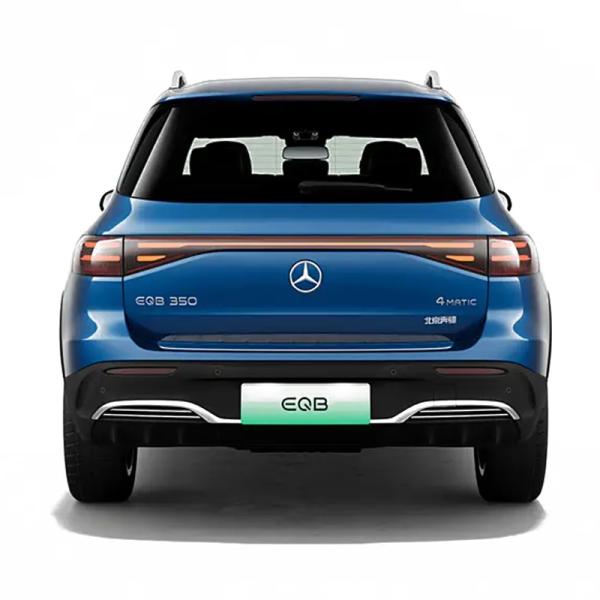 Innovative Safety Mercedes Benz Crossover SUV Combining Spacious Design and