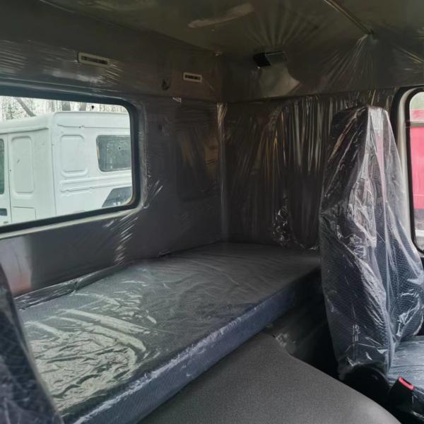 HOWO Used Tractor Truck Head Weichai Engine Original 6*4 Semi Trailer Truck Tractor