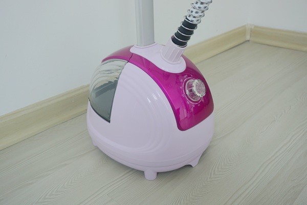 Single Pole Standing Clothes Steamer , Laundry Equipment Upright Fabric Steamer