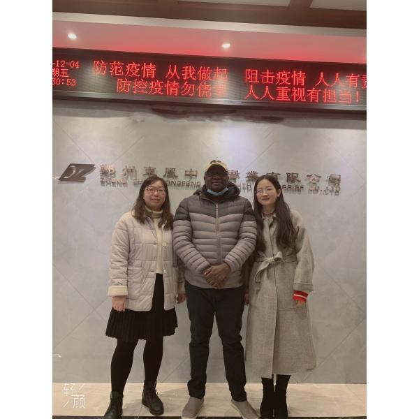 7.5 Meters Front Engine 29 Seats 4X4 Dongfeng Off-Road Coach Bus for Standards Market