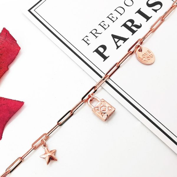 Buy Dainty 18kt Yellow Gold Necklace with Mini Pendant at wholesale prices