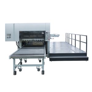 Flatbed Creasing Corrugated Carton Die Cutting Machine