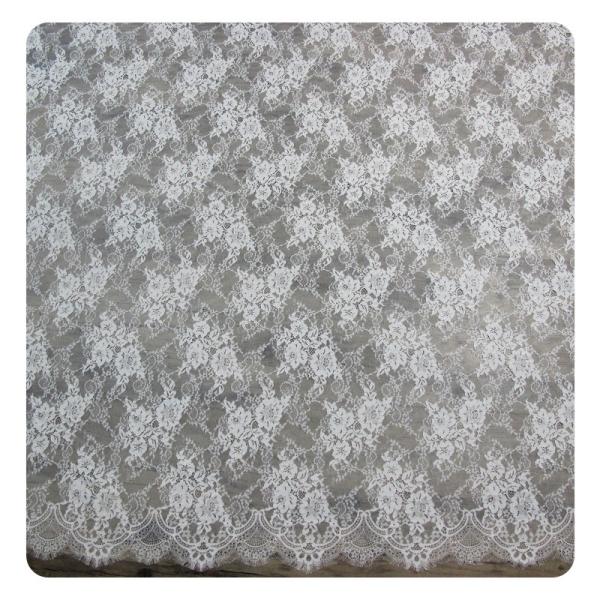 100% Nylon Ivory Floral Scalloped Edged Chantilly Lace Wedding Dress Customized