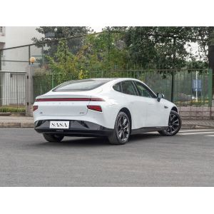 Four Wheeled P7 Electric Car Length 4880mm Xiao Peng Car 4 Door