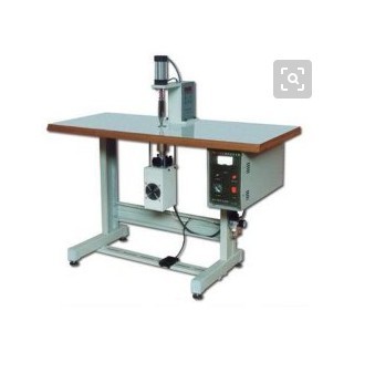 Buy Ultrasonic Face Mask 7 Pieces/Minutes Earloop Spot Welding Machine at wholesale prices