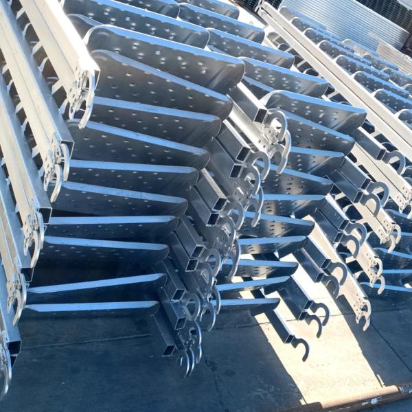 150kg Load Capacity Scaffolding Mounting Ladders Step Width 50cm