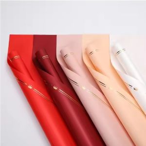 50g Waterproof Flower Wrapping Paper with Crown Pattern Customized Gift