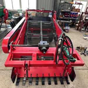 Chain Drive Rock Picker Machine Dry Cultivating Machinery With Teeth